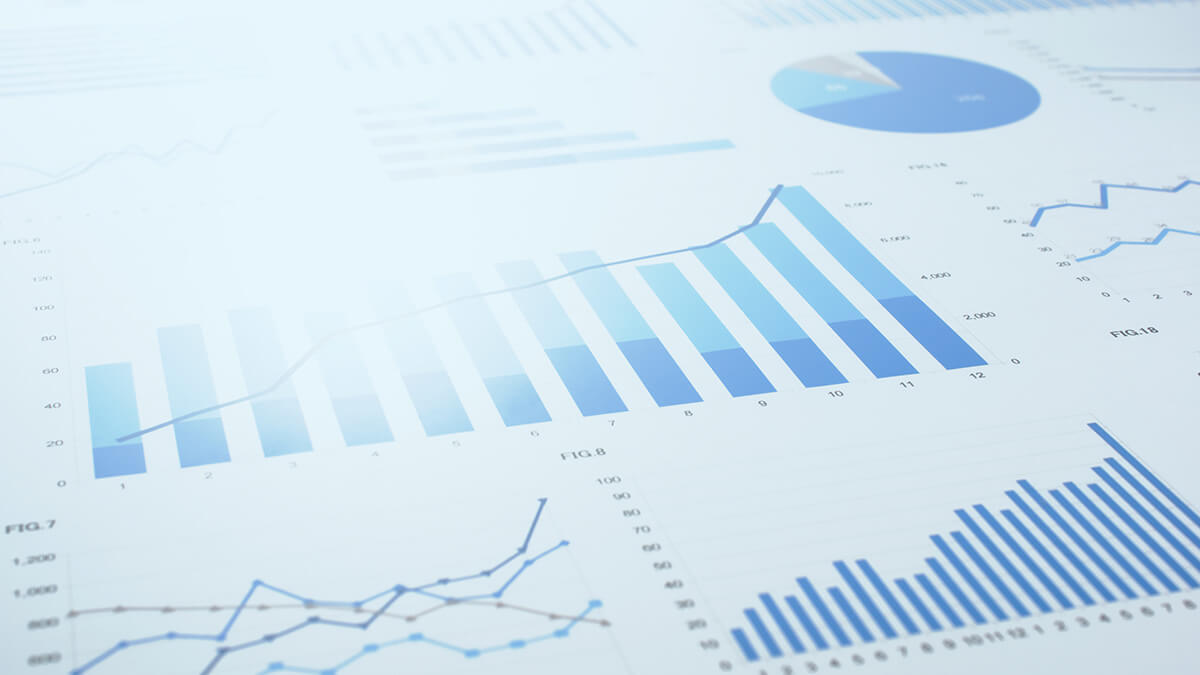 Example of different payroll analytics, including line graph, bar chart, and pie chart.