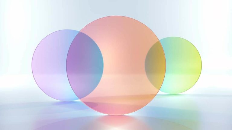3 light-colored circles overlapping.