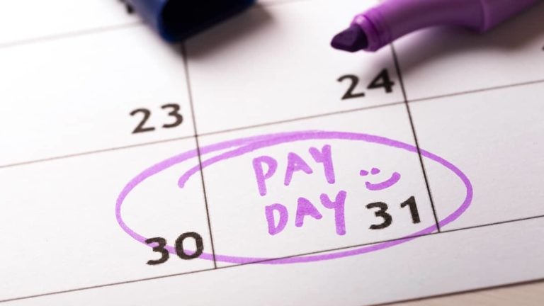 "Pay Day" written on a calendar and circled.